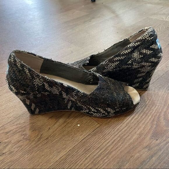 TOMS Wedge Peep Toe Sandals Womens Size W10Black Brown Tan Knit vintage - Picture 3 of 7